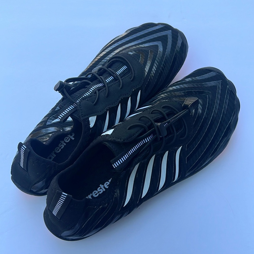 Barestep Active women’s size 10